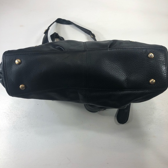 Black leather B. Makowsky purse gold tone hardware - Picture 2 of 11